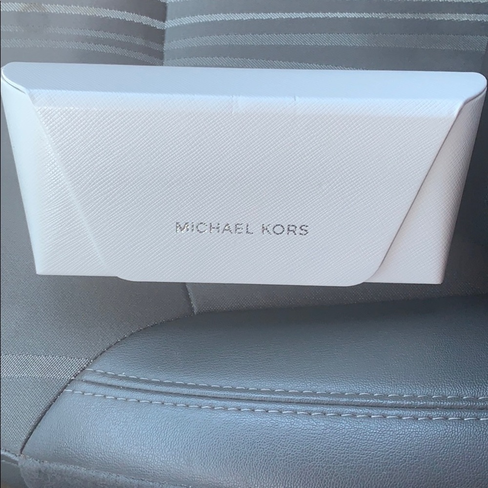 Michael Kora glasses case